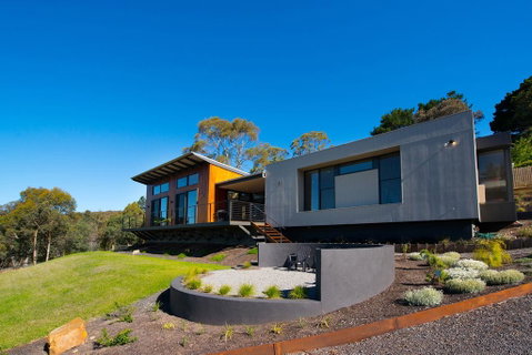 Aura House - Accommodation Newcastle 0