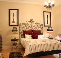 Azalea Cedar-Rose Barossa Valley Villa - Accommodation Newcastle