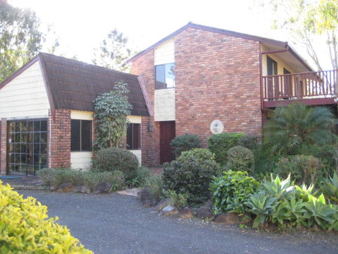 B&B Home In The Country - Accommodation Newcastle 0