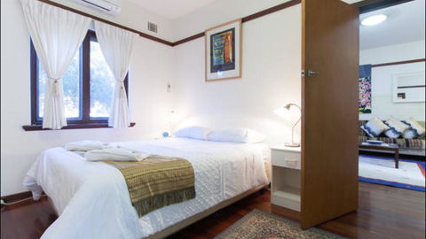 B4 Apartment Close To City, UWA, Nedlands & Swan River - Accommodation Newcastle 1