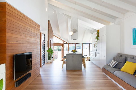 Bacchus - Accommodation Newcastle 3