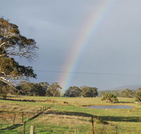 Back Valley Farm Stay Bed and Breakfast - Accommodation Newcastle
