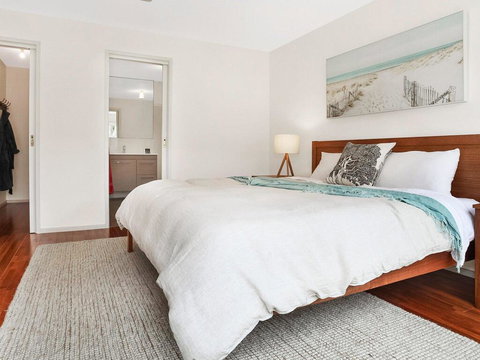 Backyard Bliss - Accommodation Newcastle 2