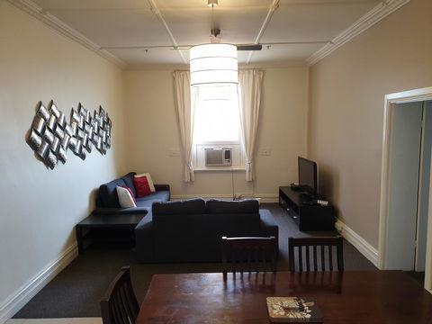 Balcony On Sixth Lodge - Accommodation Newcastle 2