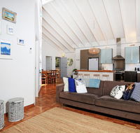 Balena  Culburra - Pet Friendly - 1 Min Walk to Beach