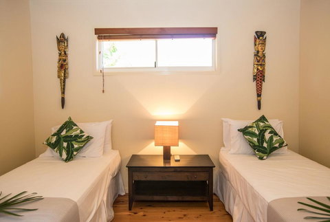 Bali Beach Villa - Port Douglas - Accommodation Newcastle 1