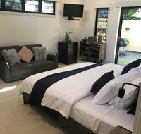 Bali inspired hideaway with Tropical villa  Plunge Pool - Accommodation Newcastle
