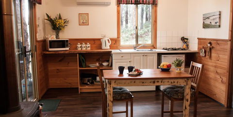 Balingup Heights Hilltop Forest Cottages - Accommodation Newcastle 2