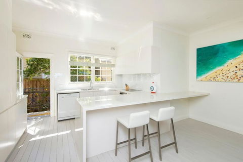 Balmoral Driftwood 2 - With Views! - Accommodation Newcastle 3