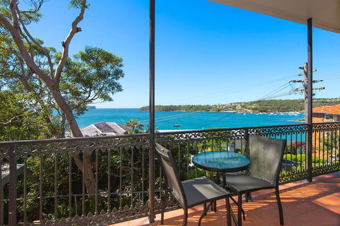 Balmoral Driftwood 2 - With Views! - Accommodation Newcastle 0
