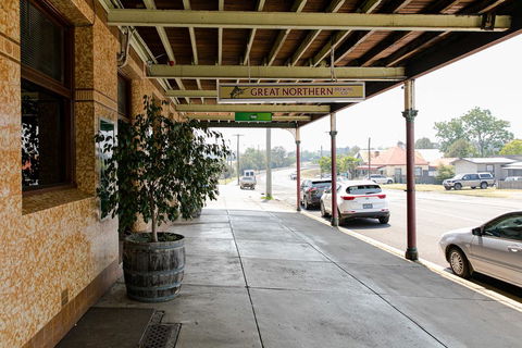 Bank Hotel Dungog - Accommodation Newcastle 1