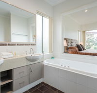 Banksia  Cosy Corner - Accommodation Newcastle