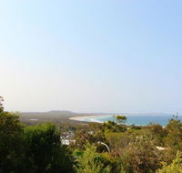 Barefoot 32 Skyline Crescent Crescent Head - Accommodation Newcastle