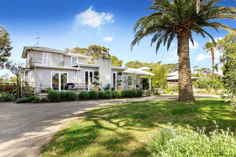 BARRIMA - SOMERS BEACH - Accommodation Newcastle 0