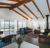 Bay Beach House - Accommodation Newcastle