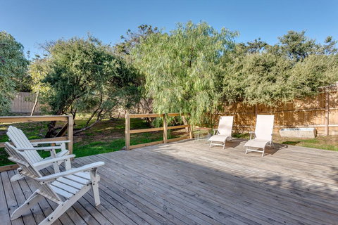 Bay Cottage - Accommodation Newcastle 2