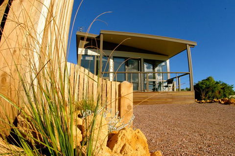 Bay Of Islands Apartments - Accommodation Newcastle 0