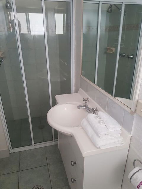 Bayview Apartments - Accommodation Newcastle 2