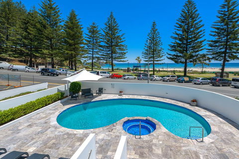 Bayview Apartments Rainbow Bay - Accommodation Newcastle 1