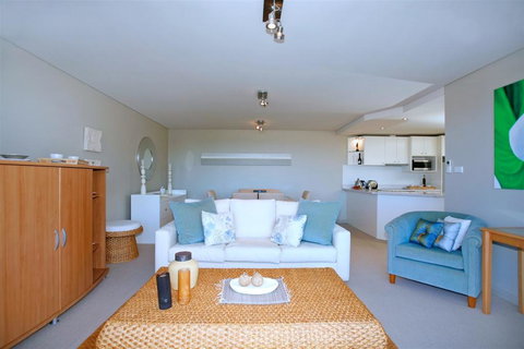 Bayview Apartments, Unit 7/42 Stockton Street - Accommodation Newcastle 2