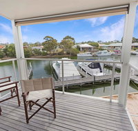 Beach 2 - waterfront villa and beach - Accommodation Newcastle