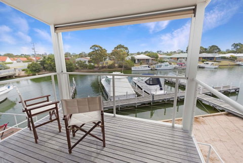 Beach 2 - Waterfront Villa And Beach - Accommodation Newcastle 0