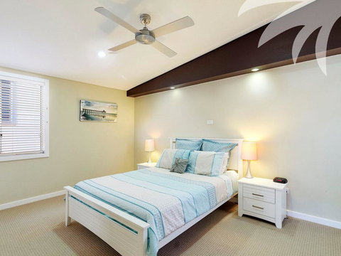 Beach Break - Accommodation Newcastle 1