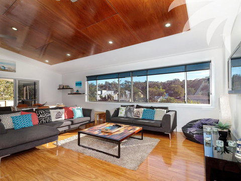 Beach Break - Accommodation Newcastle 3