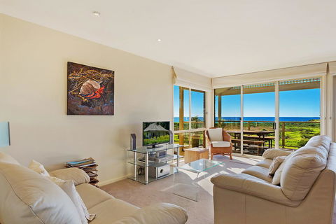 Beach Breakers Apartment - Stunning Views - Accommodation Newcastle 0