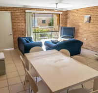 Beach Chalet 3 - Accommodation Newcastle