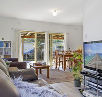 Beach Escape  Currarong - basic family accommodation - Accommodation Newcastle