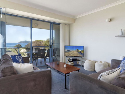 Beach Front Bliss - Accommodation Newcastle 0