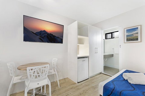 Beach House Motel - Accommodation Newcastle 3