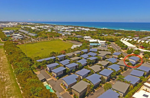 Beach Shacks #1 Casuarina - Accommodation Newcastle 0