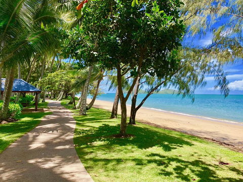 Beachfront Apartment- Paringa - Accommodation Newcastle 3