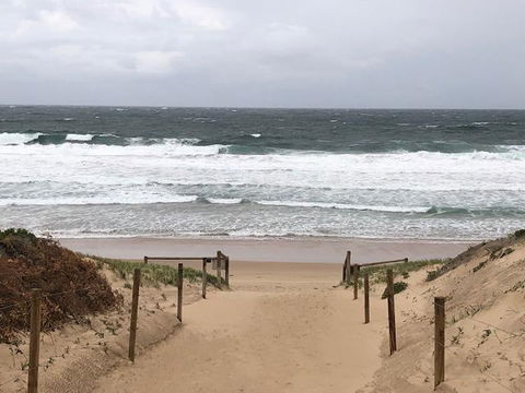 Beachfront Living Cronulla - Accommodation Newcastle 0
