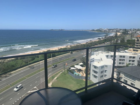 Beachfront Towers - Accommodation Newcastle 3