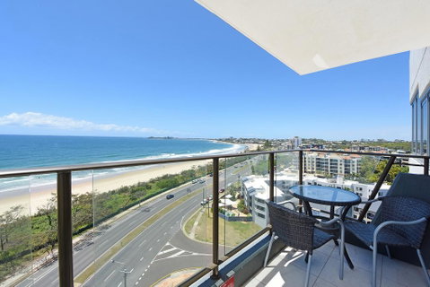 Beachfront Towers - Accommodation Newcastle 1