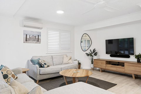 Beachhaven 1 @ Clarkes Beach - Accommodation Newcastle 1