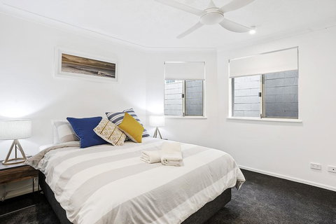 Beachhaven 1 @ Clarkes Beach - Accommodation Newcastle 2