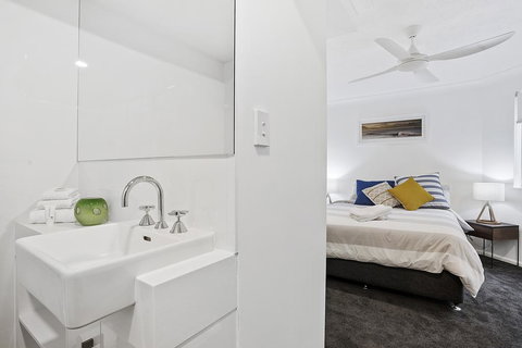 Beachhaven 1 @ Clarkes Beach - Accommodation Newcastle 3