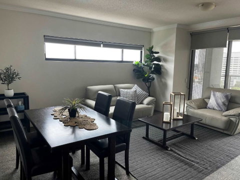 Republic Apartment - Accommodation Newcastle 2