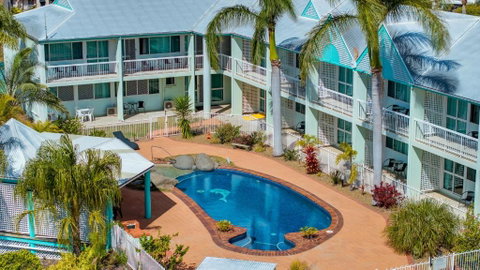 Reef Adventureland Motor Inn - Accommodation Newcastle 3