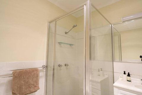 Relaxing 3bd In Tranquil Setting - Accommodation Newcastle 1