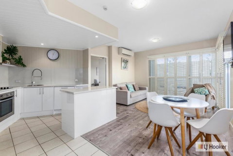 RESORT ON THE BEACH 1219/20 - Accommodation Newcastle 2