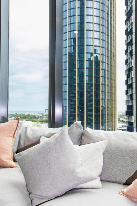 Resort Style Living 2 Bed Apt With Pool BBQ - Accommodation Newcastle 1