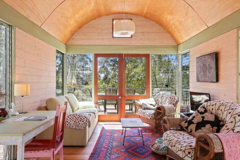 Rikkara Sanctuary 19 Rikkara Avenue Private Retreat - Accommodation Newcastle 0