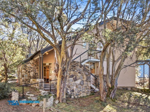 Rileys Run - Accommodation Newcastle 0