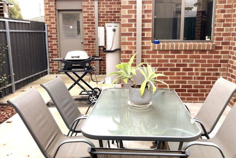 Riverbank - Accommodation Newcastle 3