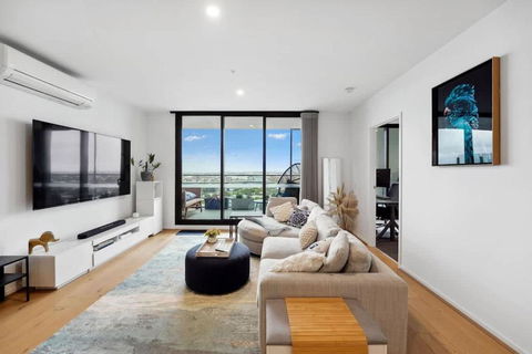 Riverina - Ultimate Footscray Getaway With Parking - Accommodation Newcastle 0